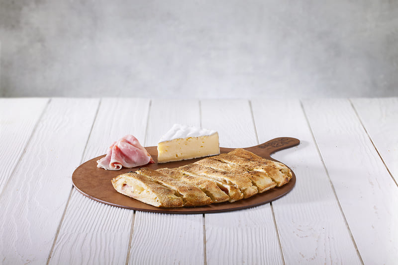 Focaccia Brie-Jambon carte Printemps 2025 Basilic & Co